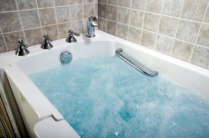 Majic Window's Hydrotherapy Tub